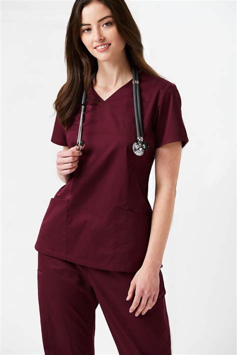 nurse scrub outfit ideas.